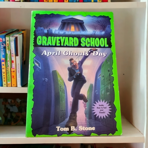 Graveyard School April Ghouls' Day Vintage Soft Cover Book #11 - Picture 1 of 4